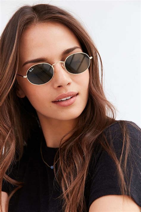 ray ban sunglasses for oval face|ray ban oval sunglasses classic.